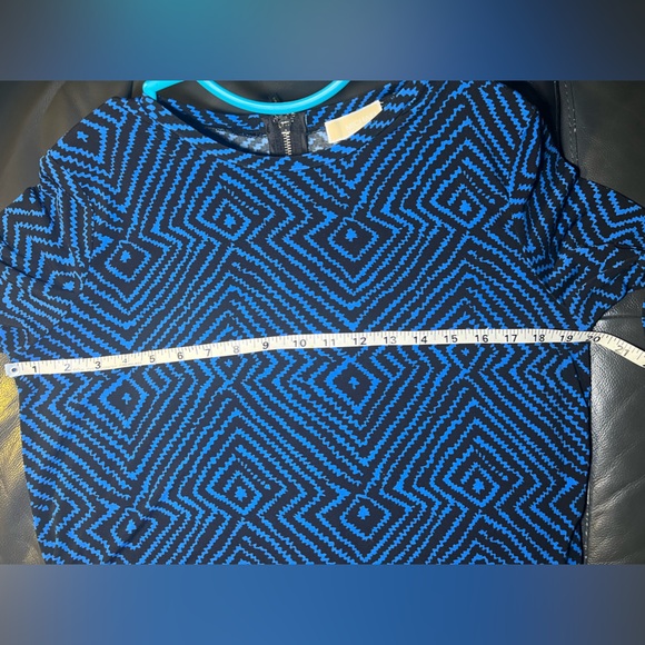 Michael Kors dress blue w black design. Size ?M. See pic of p-p measurements. - Picture 5 of 5
